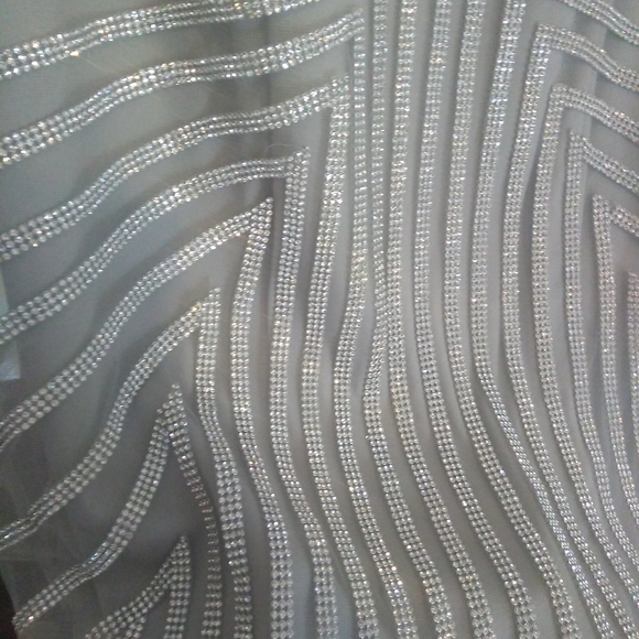 JOVANI DRESS - Picture 4 of 6